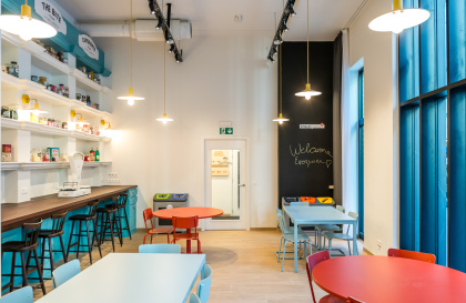Study café at Yum Upkot in Kortrijk for students. 