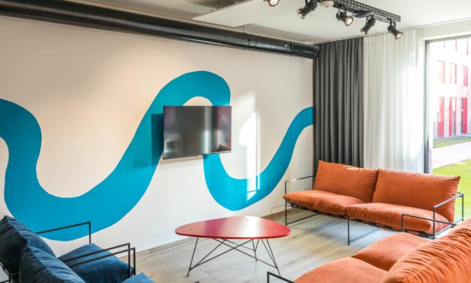Field Upkot chill room
