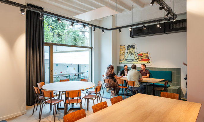 Do Upkot study café