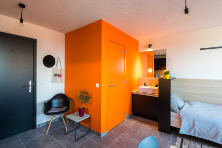 Gate Upkot - Upstudio